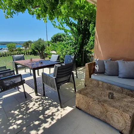 Apartment Oliva