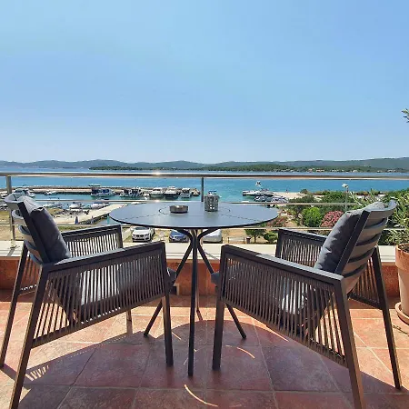 Oliva Apartment