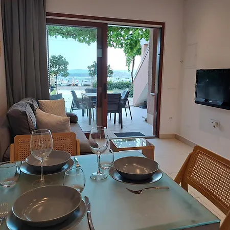 Oliva Apartment Turanj