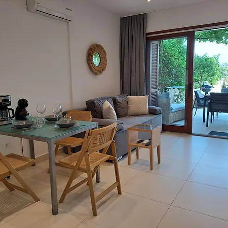 Oliva Apartment Turanj