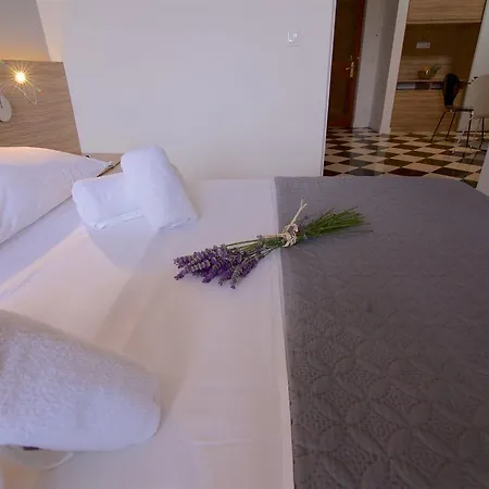 Oliva Appartement Turanj