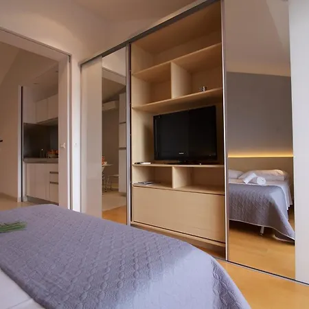 Apartment Oliva Turanj