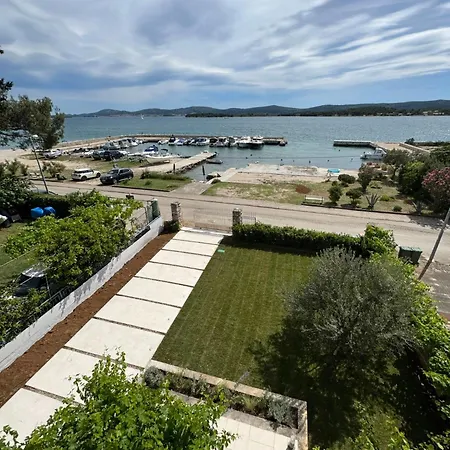 Seafront Oliva With Private Boat Mooring *
