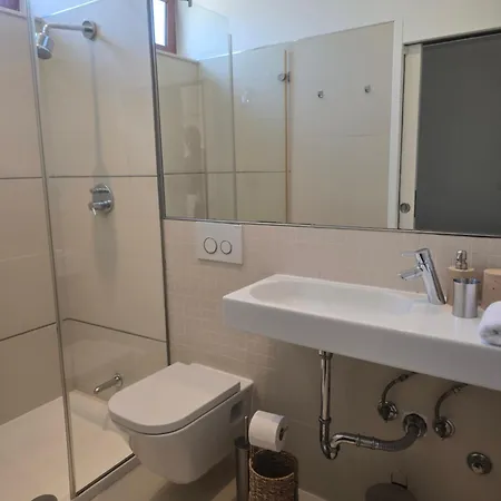 Apartament Seafront Oliva With Private Boat Mooring Turanj